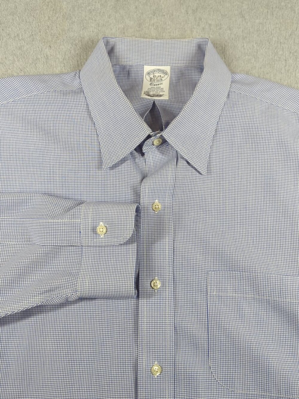 Brooks Brothers Shirt Men's 17-33 Blue Classic Long Sleeve Dress Button Up